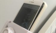 iPhone 5S Swollen Battery Baby Cribb