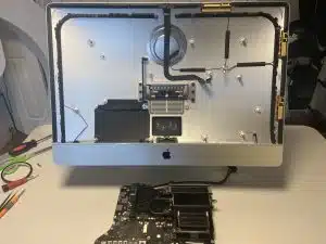 iMac-late-2013-pcie-ssd-3